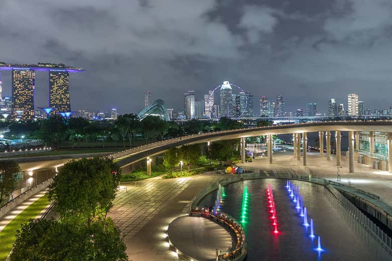 Panorâmica de Singapura pela noche